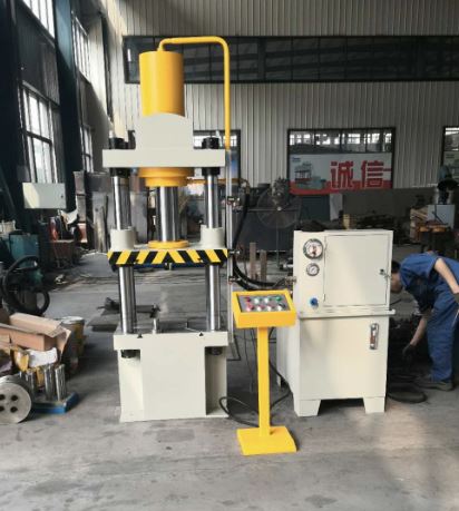 Hydraulic Press - 100 Kgs (Machine 1)